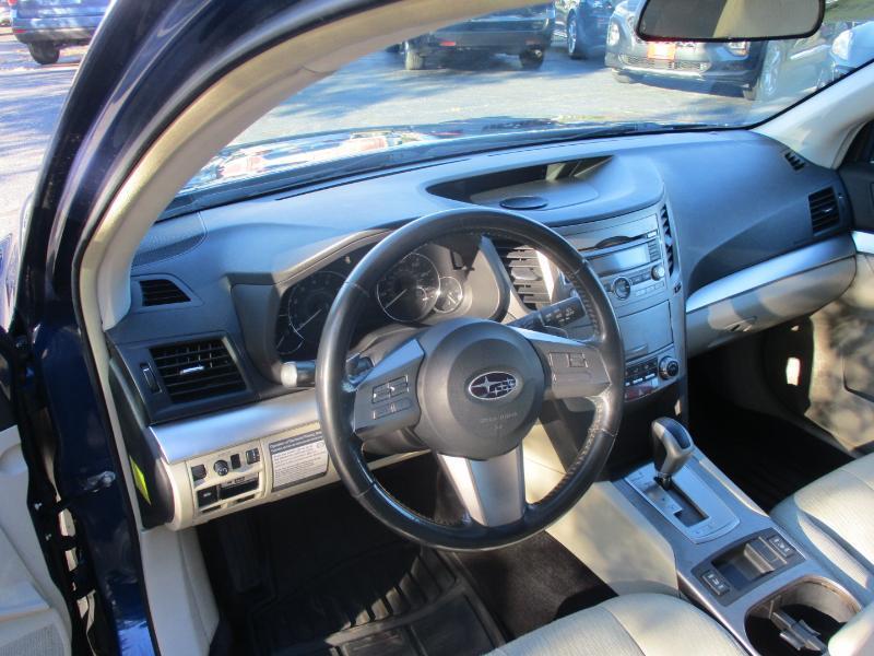Subaru Outback 2.5i Premium 2010
