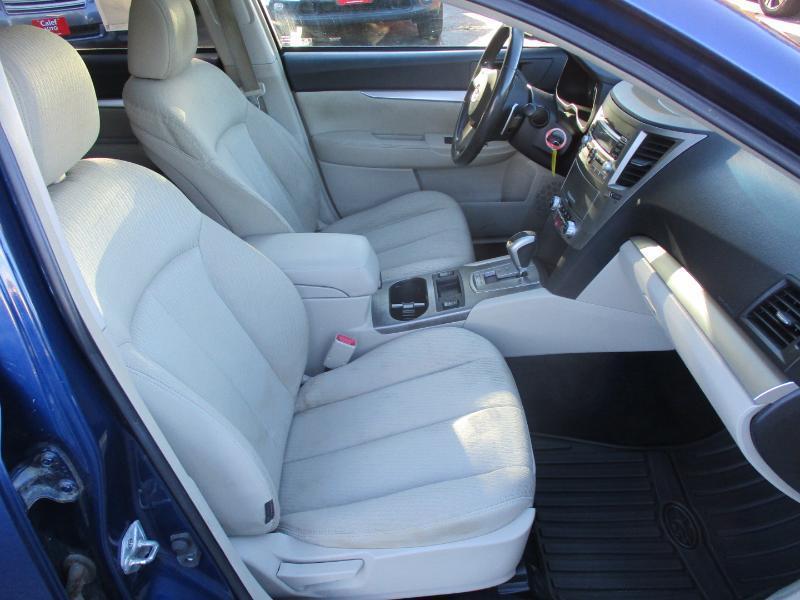 Subaru Outback 2.5i Premium 2010