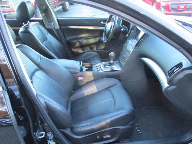 Infiniti G Sedan 37x AWD 2013