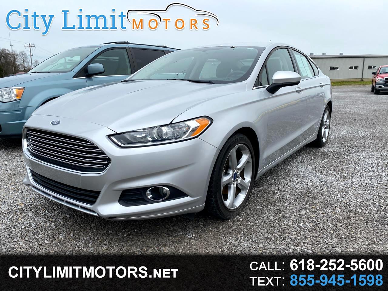 Ford Fusion S 2016