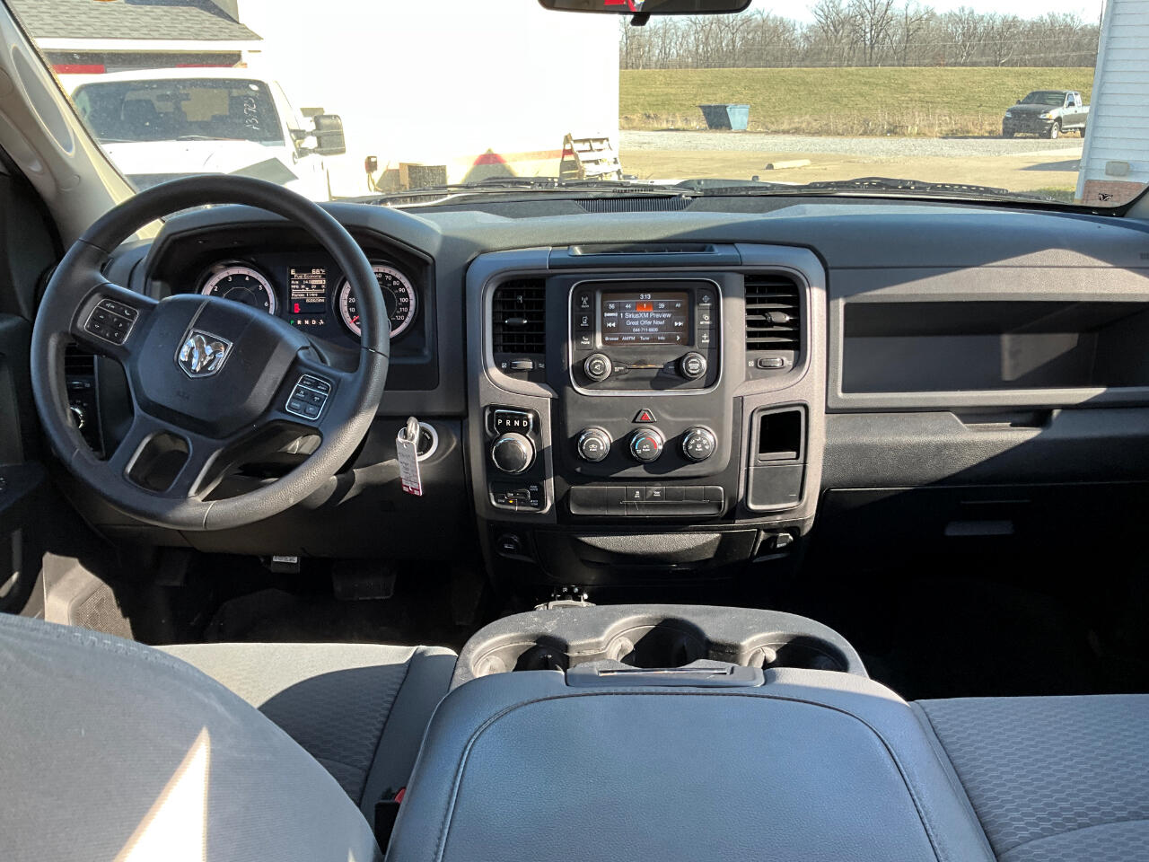 RAM 1500 Classic Tradesman Crew Cab SWB 4WD 2019