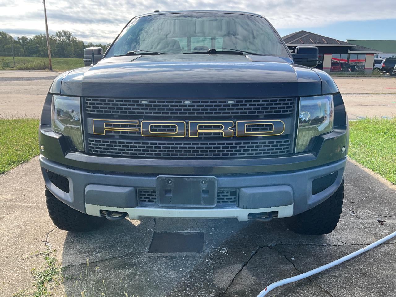 Ford F-150 SVT Raptor SuperCrew 5.5-ft. Bed 4WD 2011