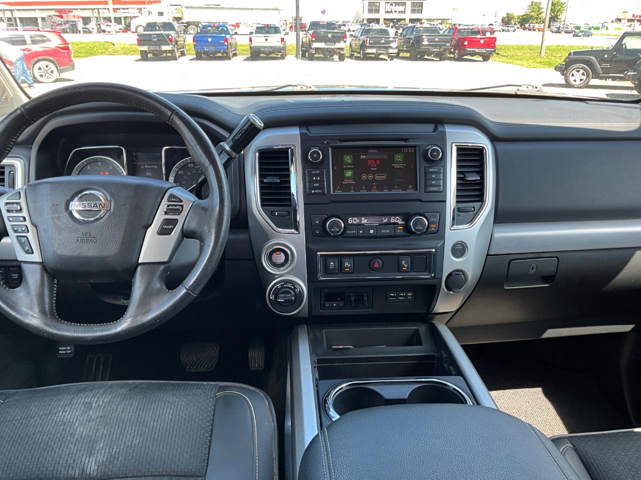Nissan Titan SV Crew Cab 4WD 2019