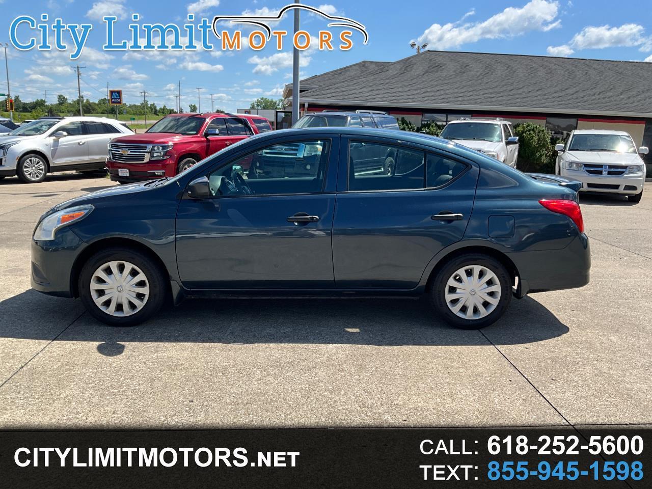 Nissan Versa 1.6 S 5M 2016