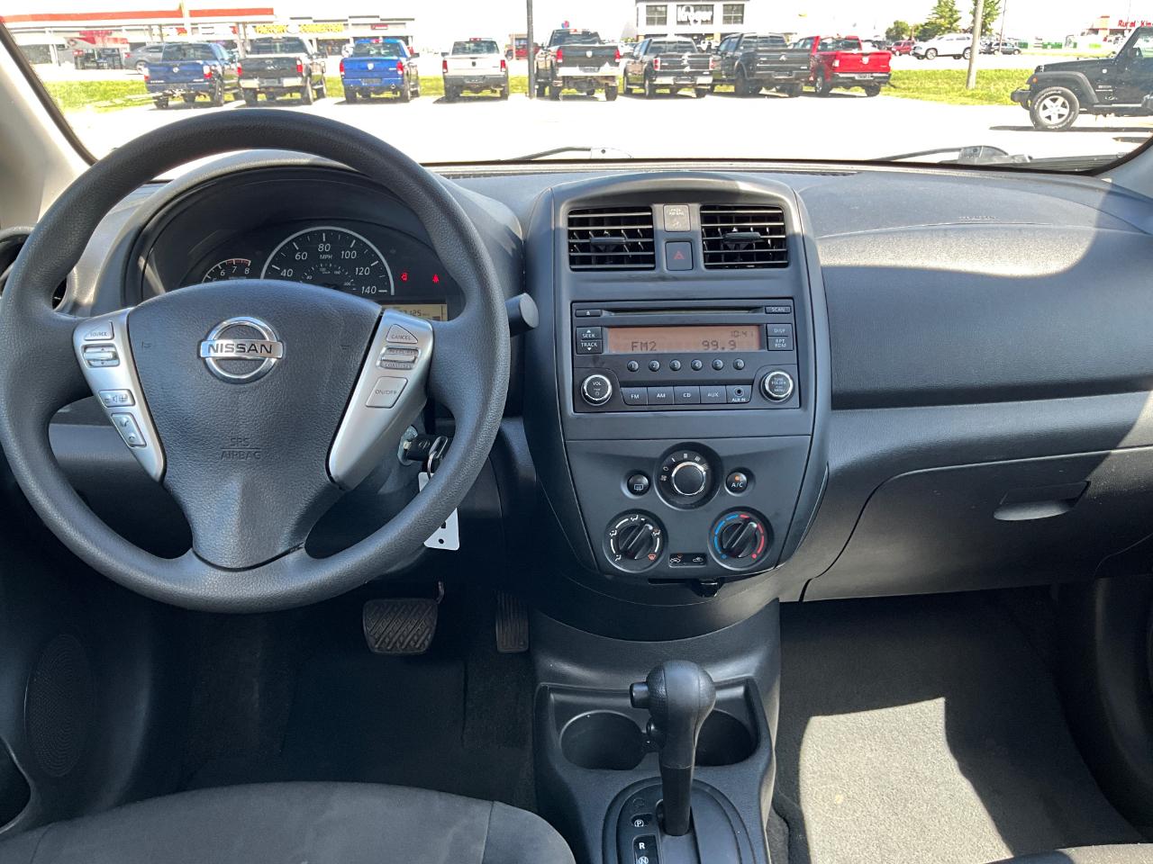 Nissan Versa 1.6 S 5M 2016