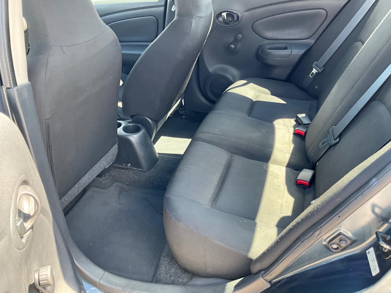 Nissan Versa 1.6 S 5M 2016