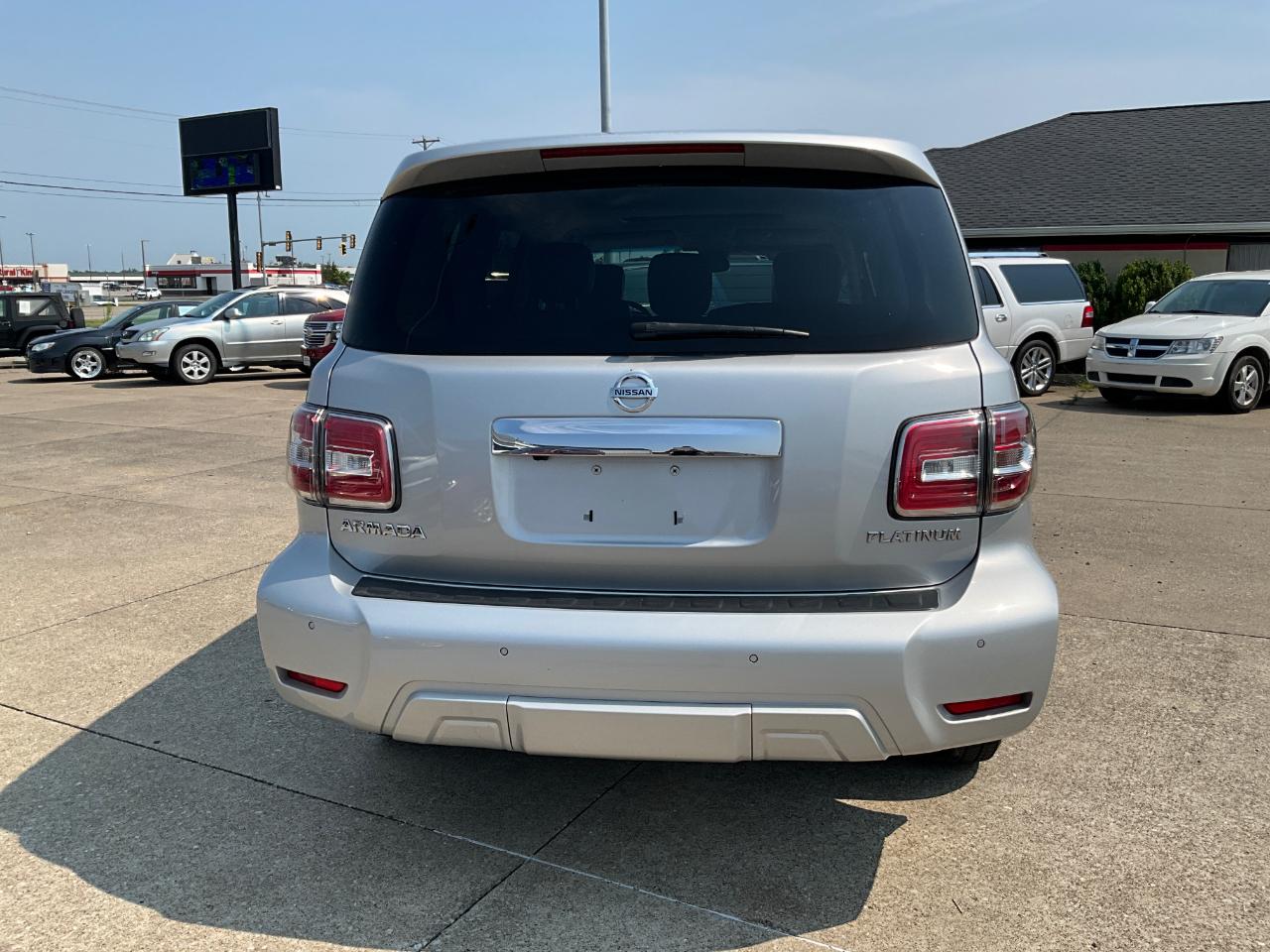 Nissan Armada SV AWD 2017