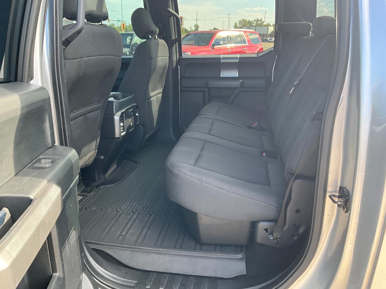 Ford F-150 XL SuperCrew 5.5-ft. Bed 4WD 2016