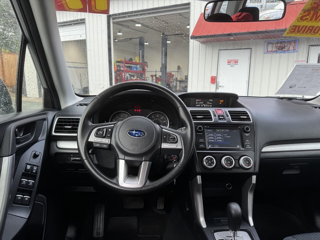 2017 Subaru Forester 2.5i photo 4