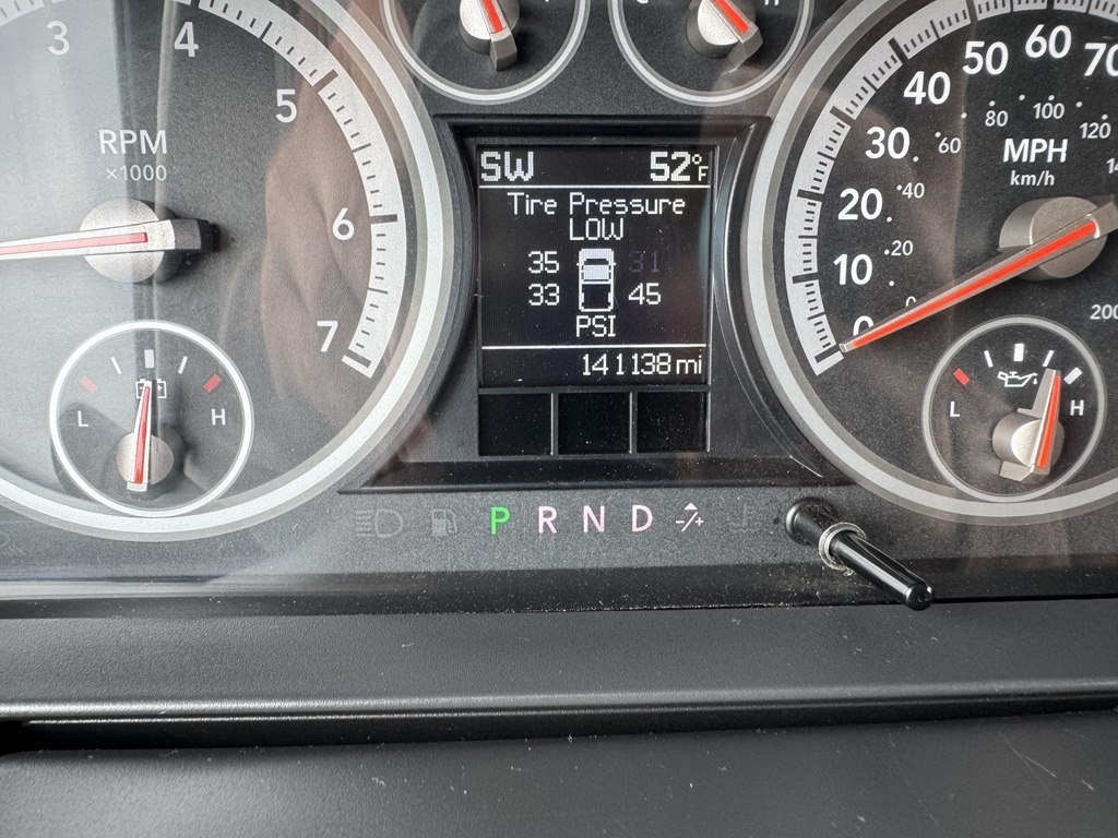 Dodge 1500 4WD Crew Cab 140.5" Laramie Longhorn Edition 2011