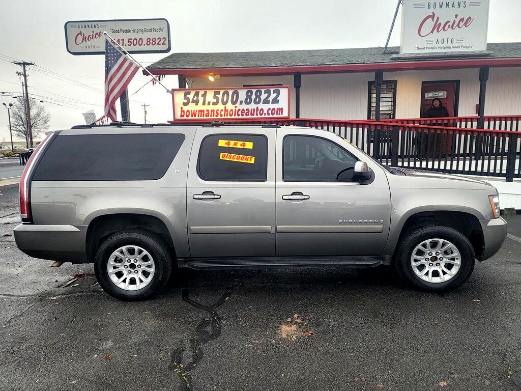 Chevrolet Suburban  2008