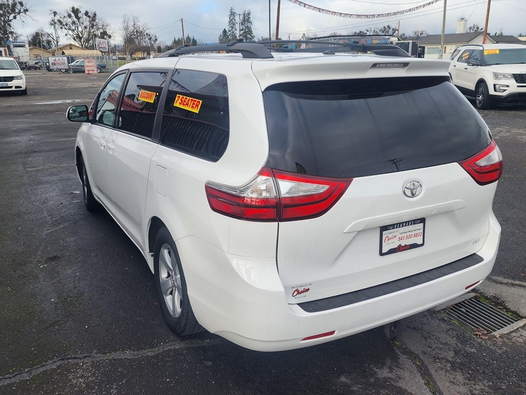 Toyota Sienna  2015
