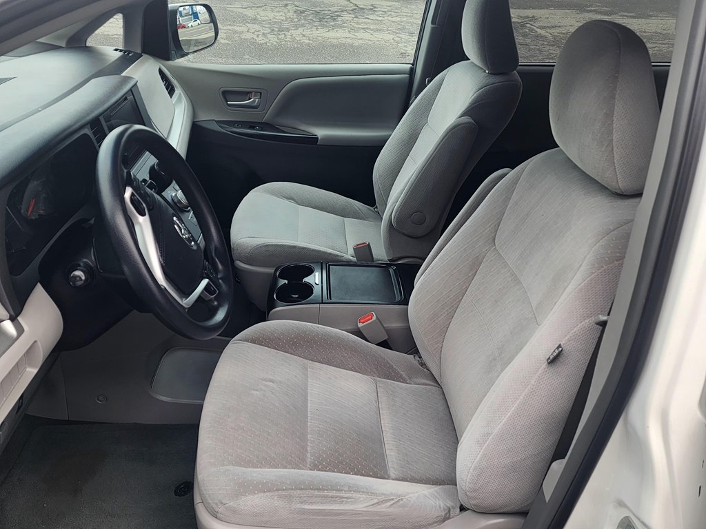 Toyota Sienna  2015