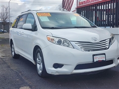 2015 Toyota Sienna 