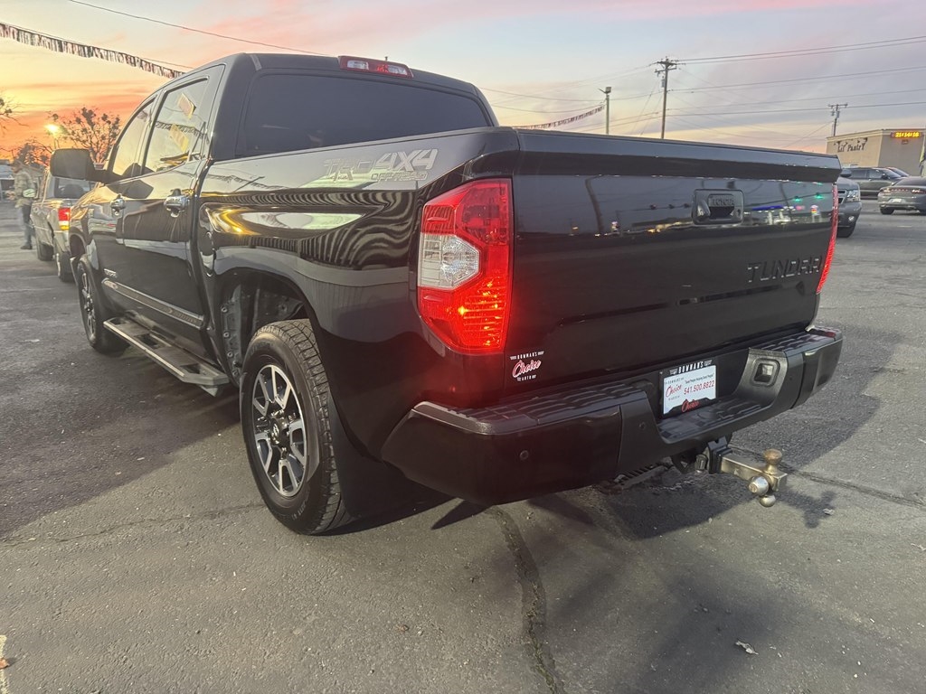 Toyota Tundra  2018