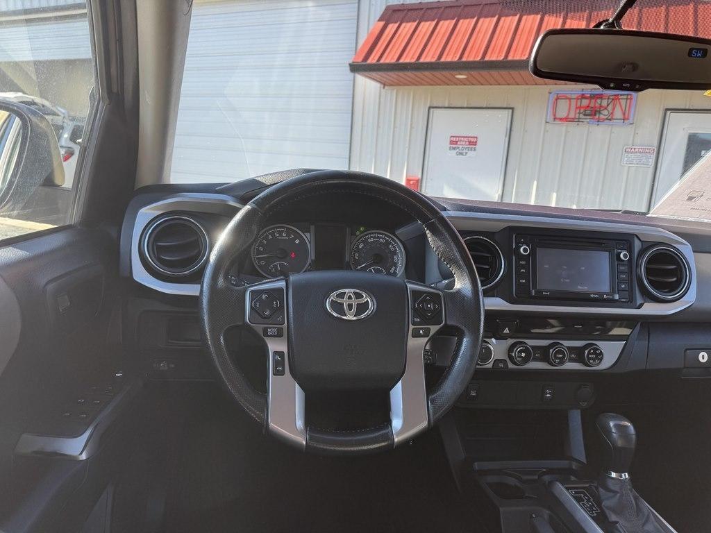 Toyota Tacoma  2017