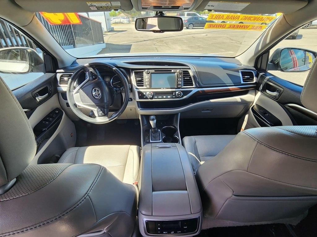 Toyota Highlander  2014