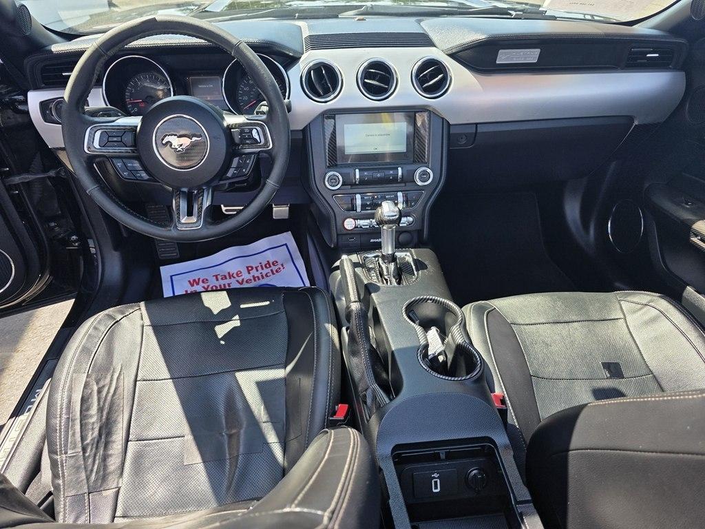 Ford Mustang 2dr Conv EcoBoost Premium 2017