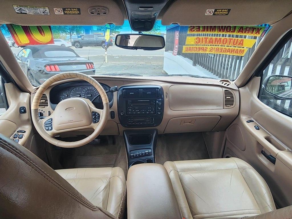 Ford Explorer  2001