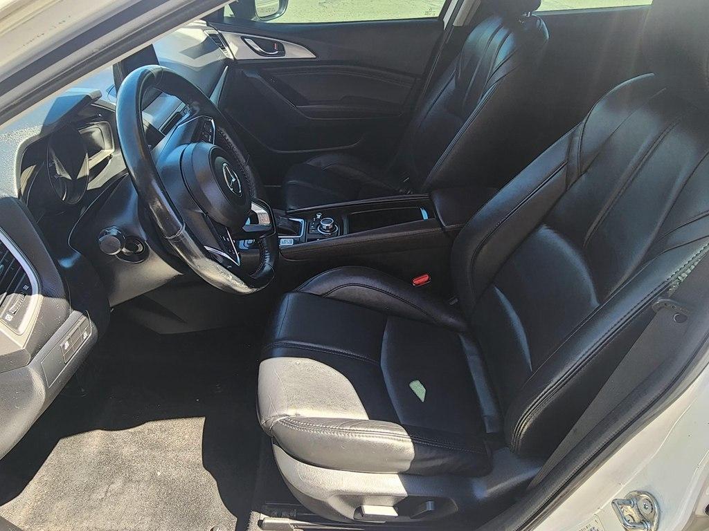 Mazda MAZDA3  2018