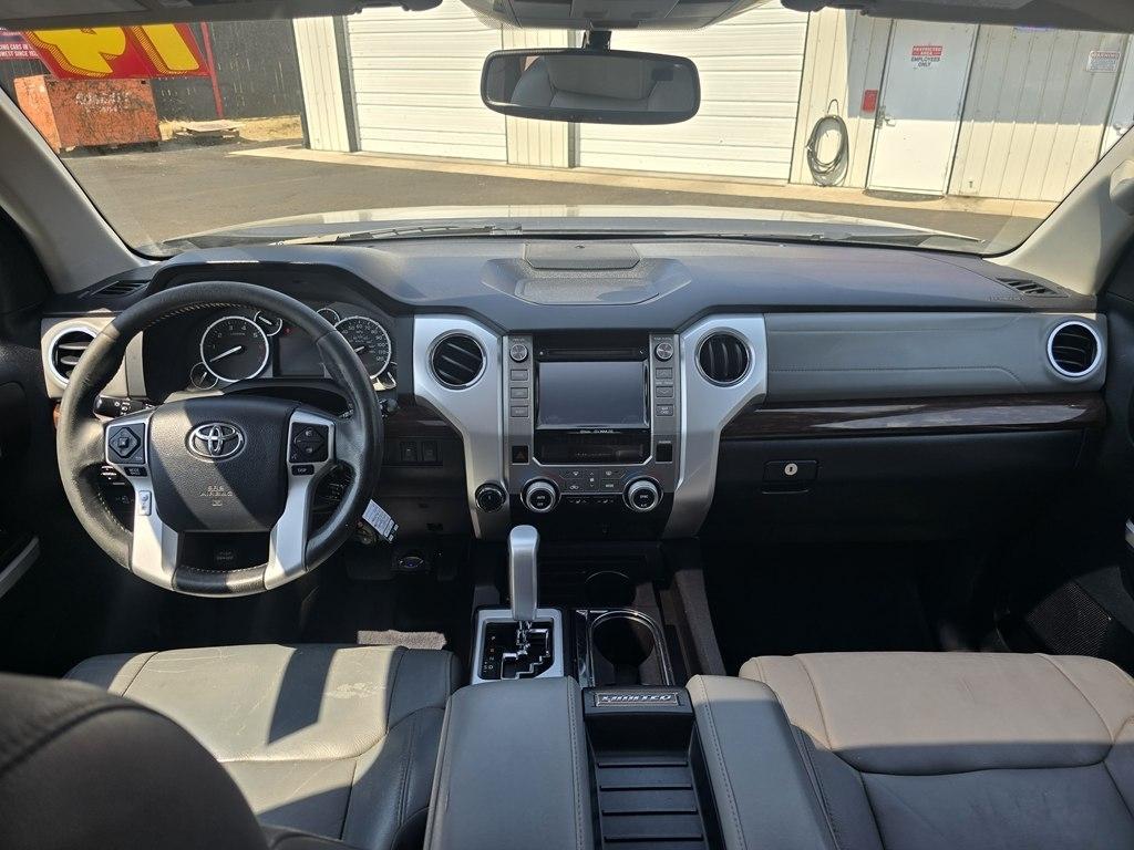 Toyota Tundra  2014