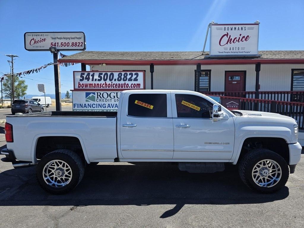 GMC Sierra 2500HD 4WD Crew Cab 159" Denali Ultimate 2019