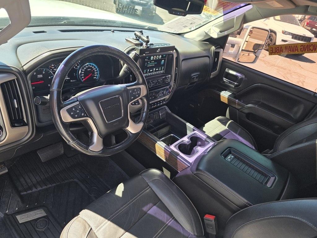 GMC Sierra 2500HD 4WD Crew Cab 159" Denali Ultimate 2019