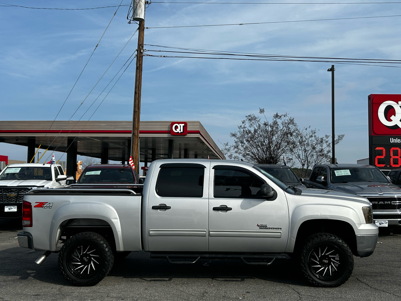 GMC Sierra 1500 SLE Crew Cab 4WD 2010