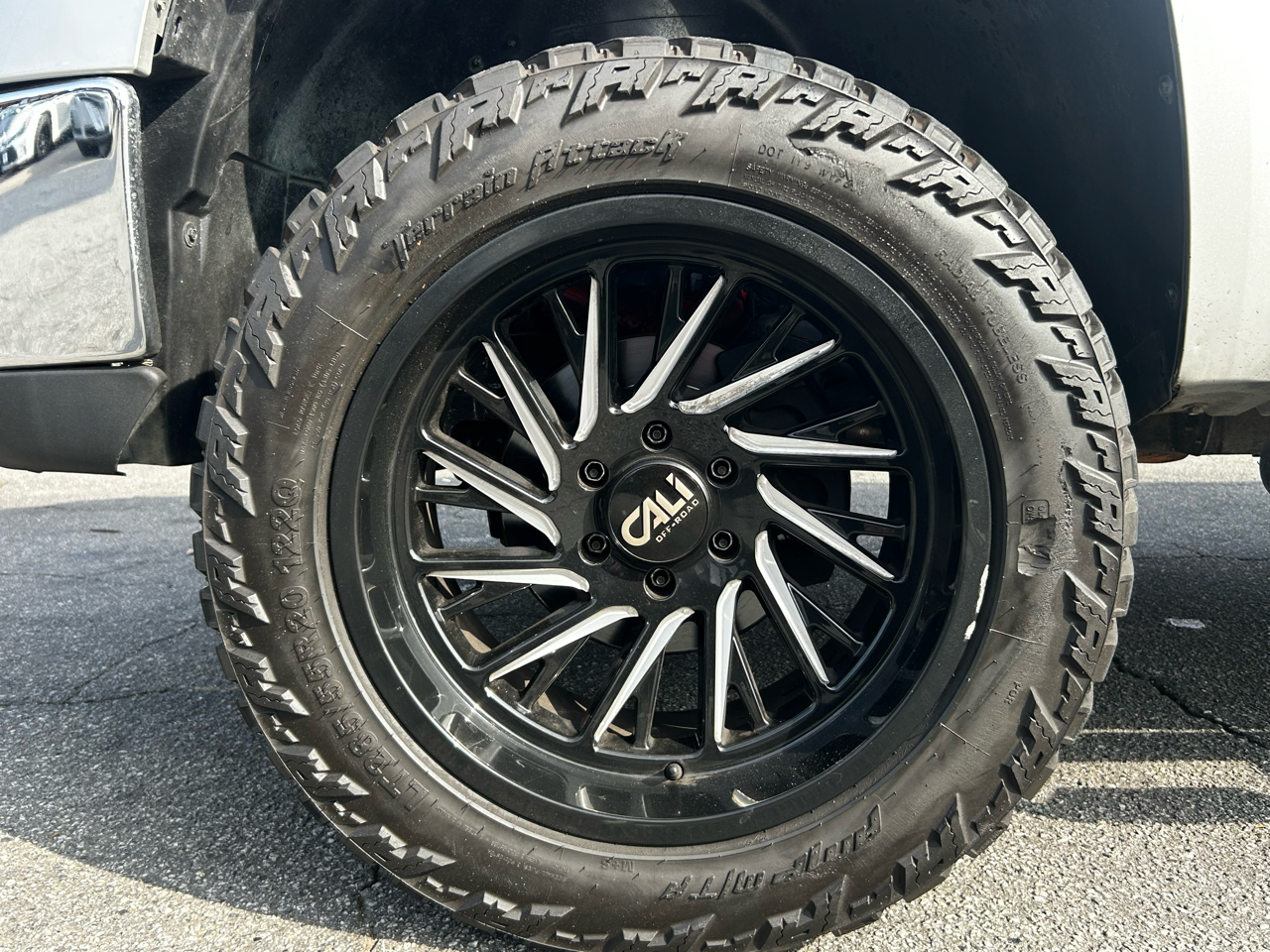 GMC Sierra 1500 SLE Crew Cab 4WD 2010