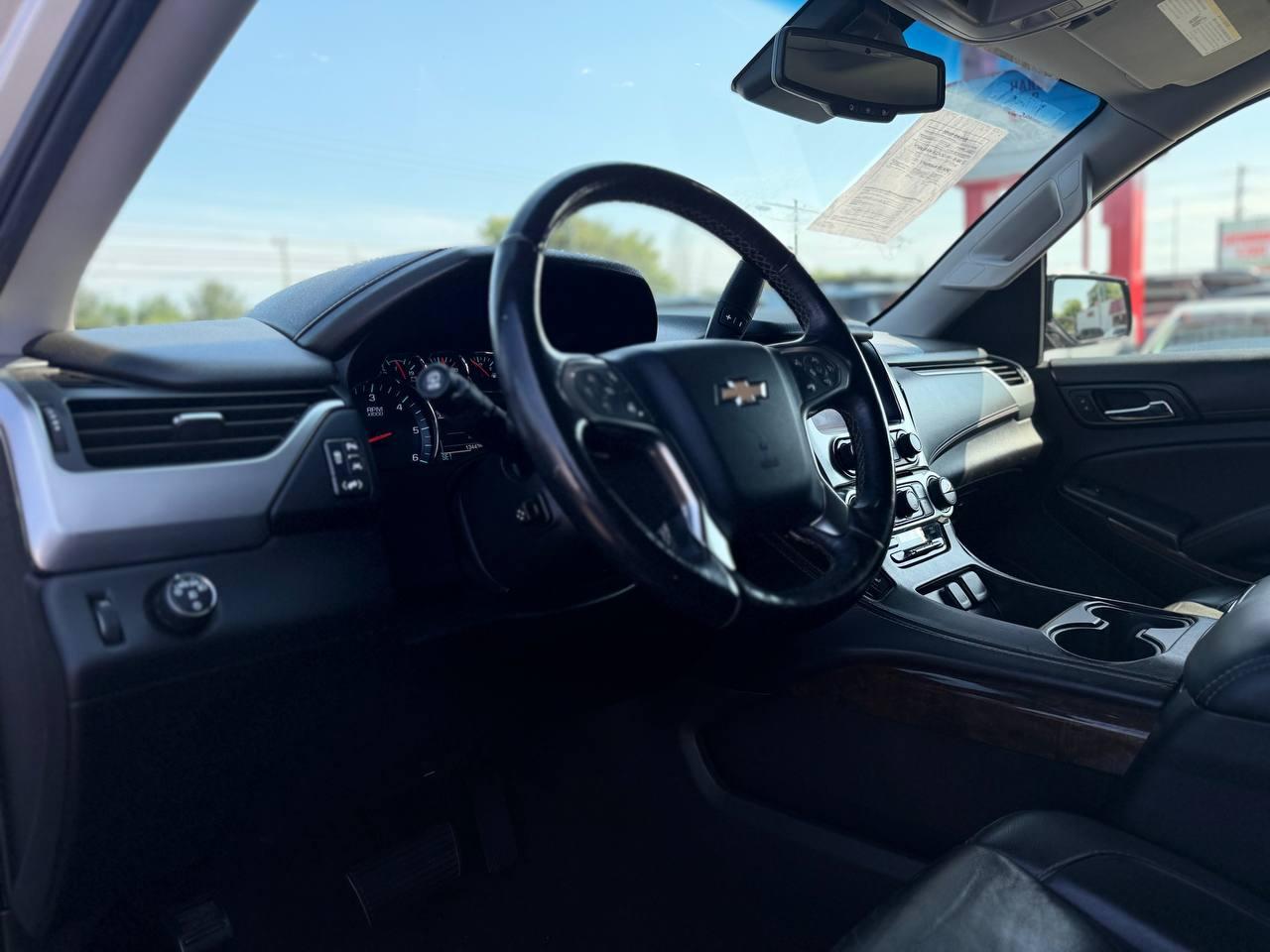 Chevrolet Suburban LT 2WD 2016