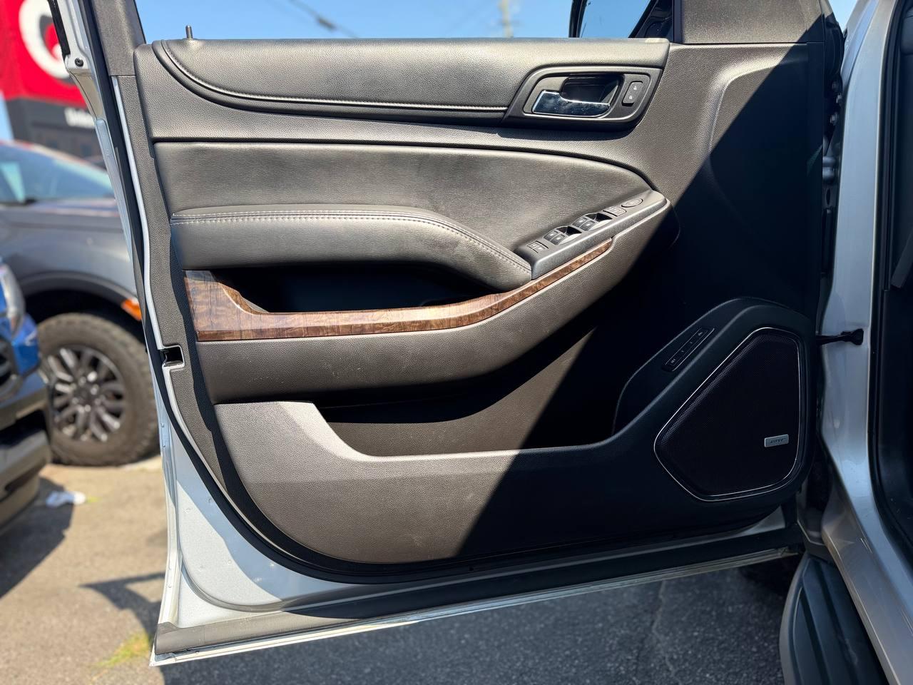 Chevrolet Suburban LT 2WD 2016