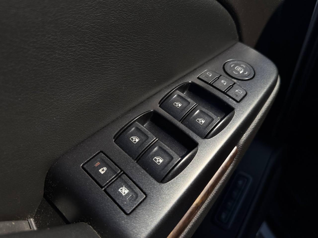 Chevrolet Suburban LT 2WD 2016
