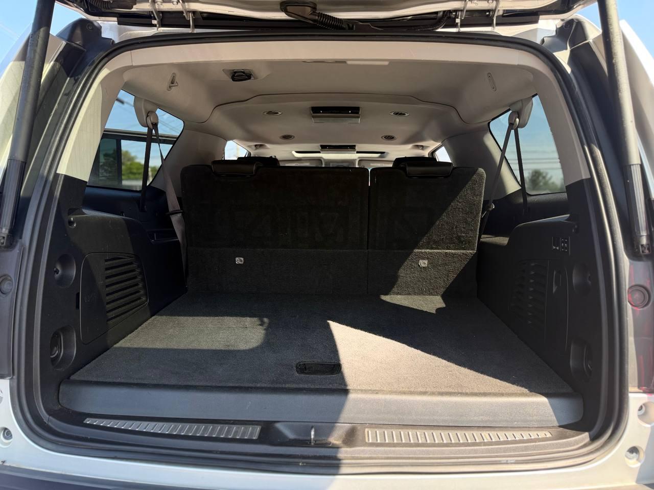 Chevrolet Suburban LT 2WD 2016