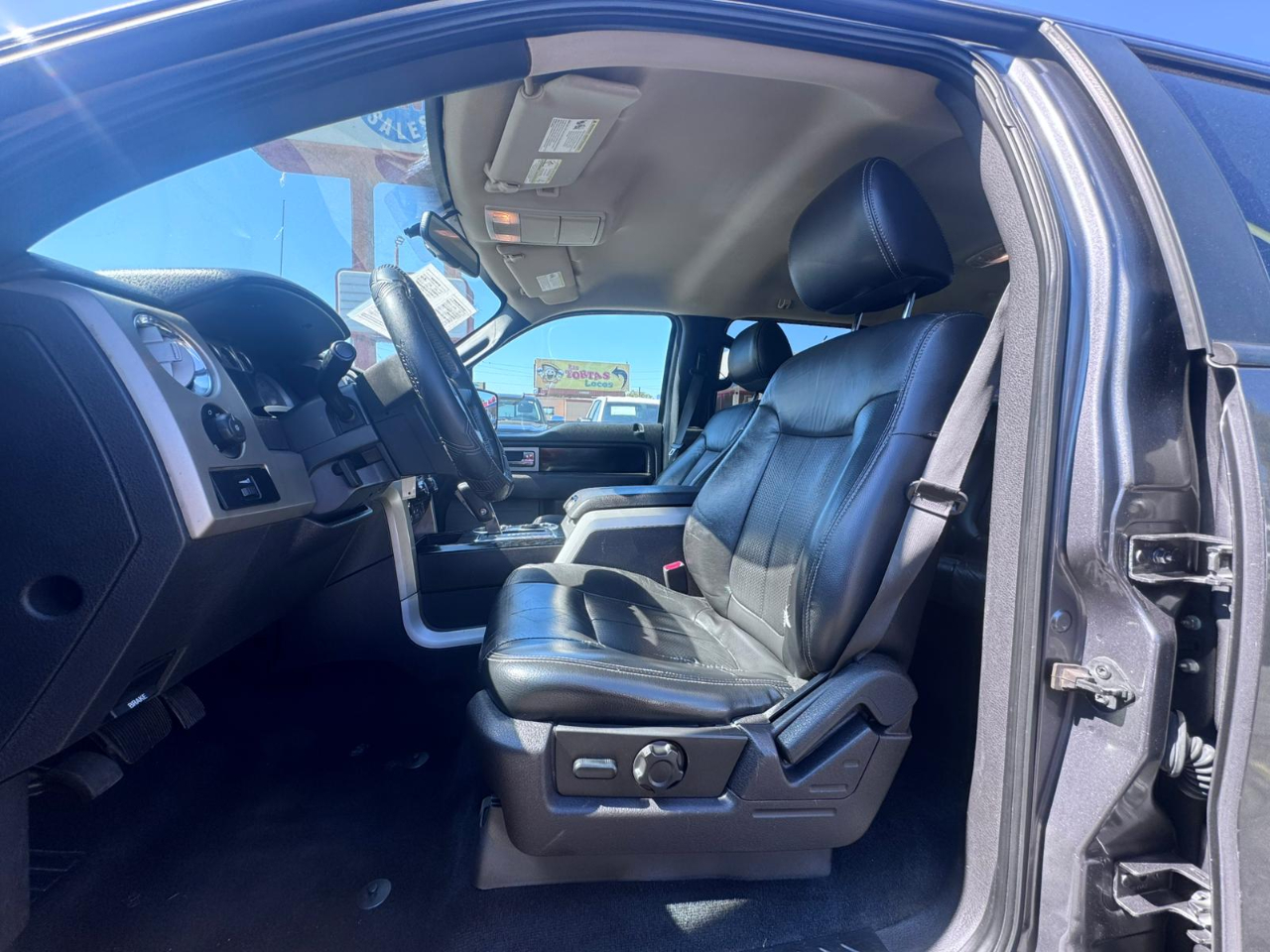 Ford F-150 Lariat SuperCrew 5.5-ft. Bed 2WD 2010 Ford F-150 Lariat SuperCrew 5.5-ft. Bed 2WD 2010