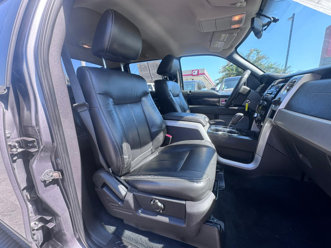 Ford F-150 Lariat SuperCrew 5.5-ft. Bed 2WD 2010 Ford F-150 Lariat SuperCrew 5.5-ft. Bed 2WD 2010