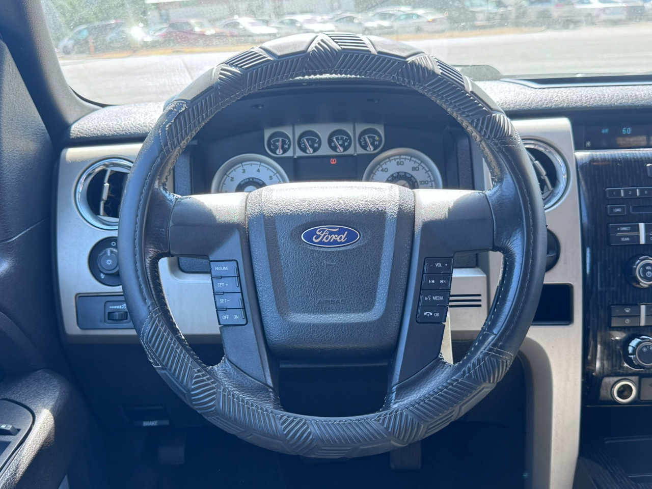 Ford F-150 Lariat SuperCrew 5.5-ft. Bed 2WD 2010 Ford F-150 Lariat SuperCrew 5.5-ft. Bed 2WD 2010