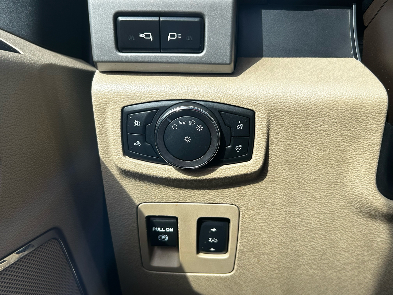 Ford F-150 XLT SuperCrew 5.5-ft. Bed 4WD 2018