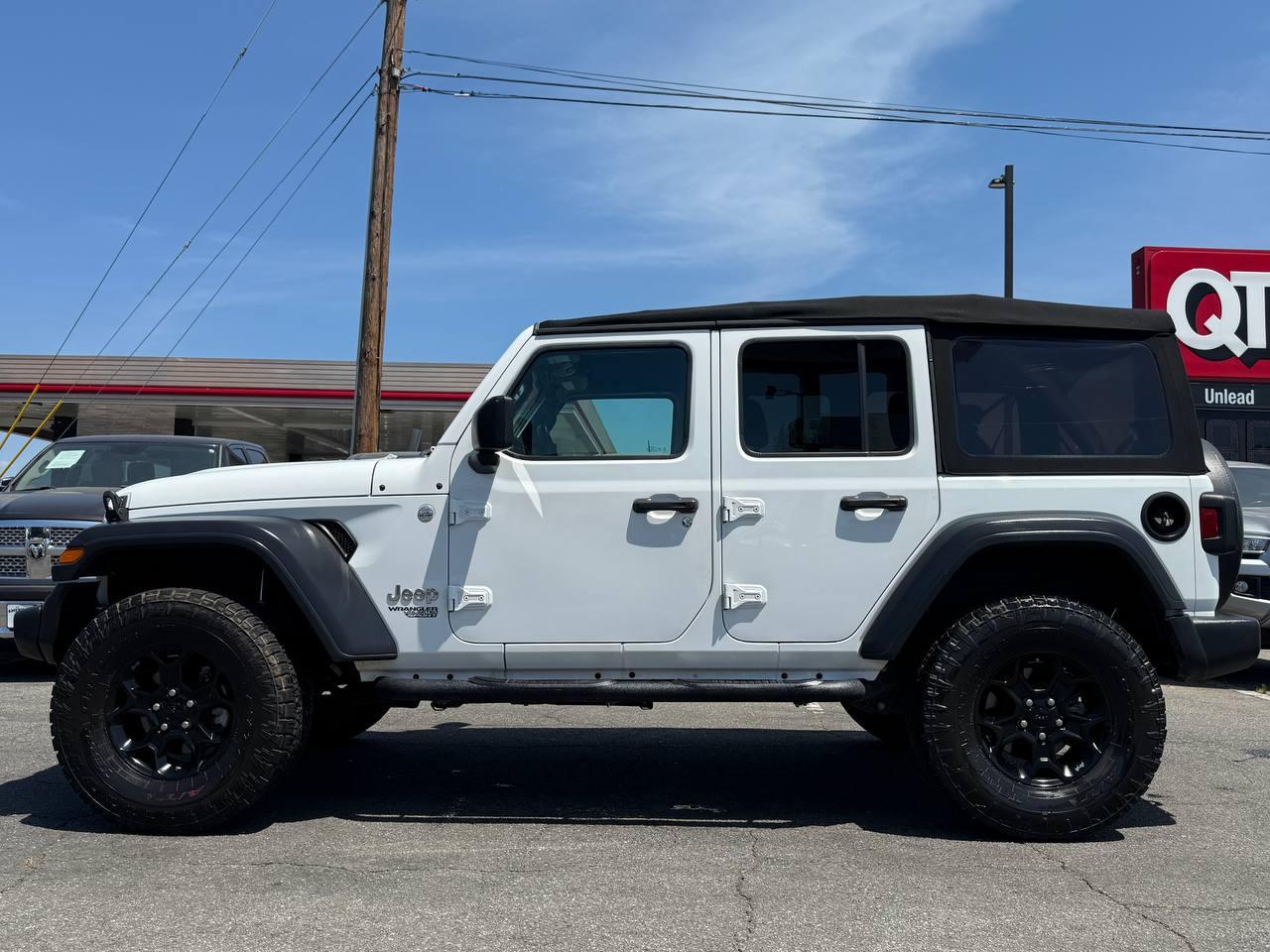 Jeep Wrangler Unlimited Sport 2018