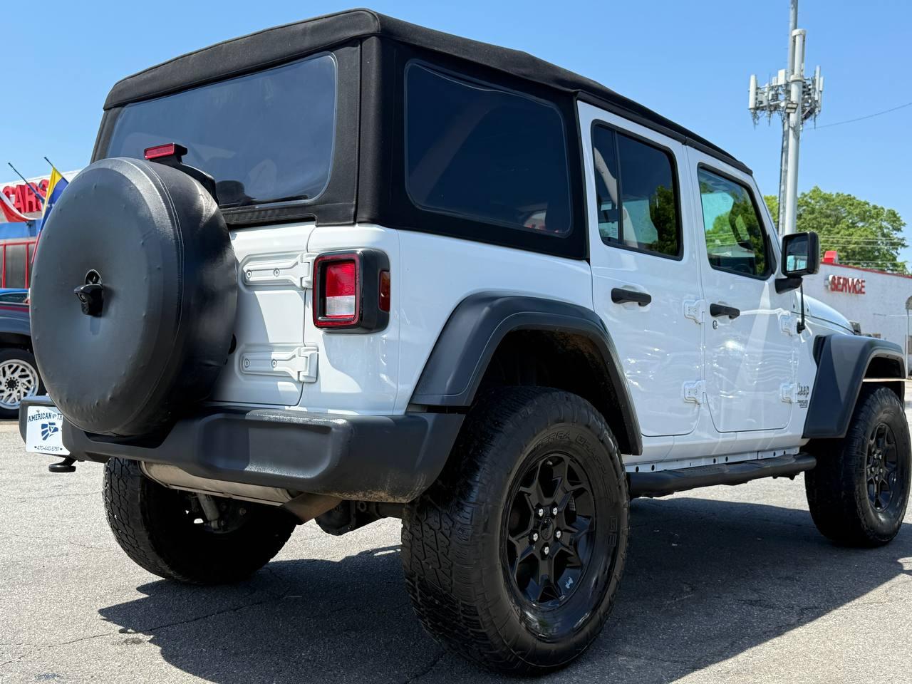 Jeep Wrangler Unlimited Sport 2018