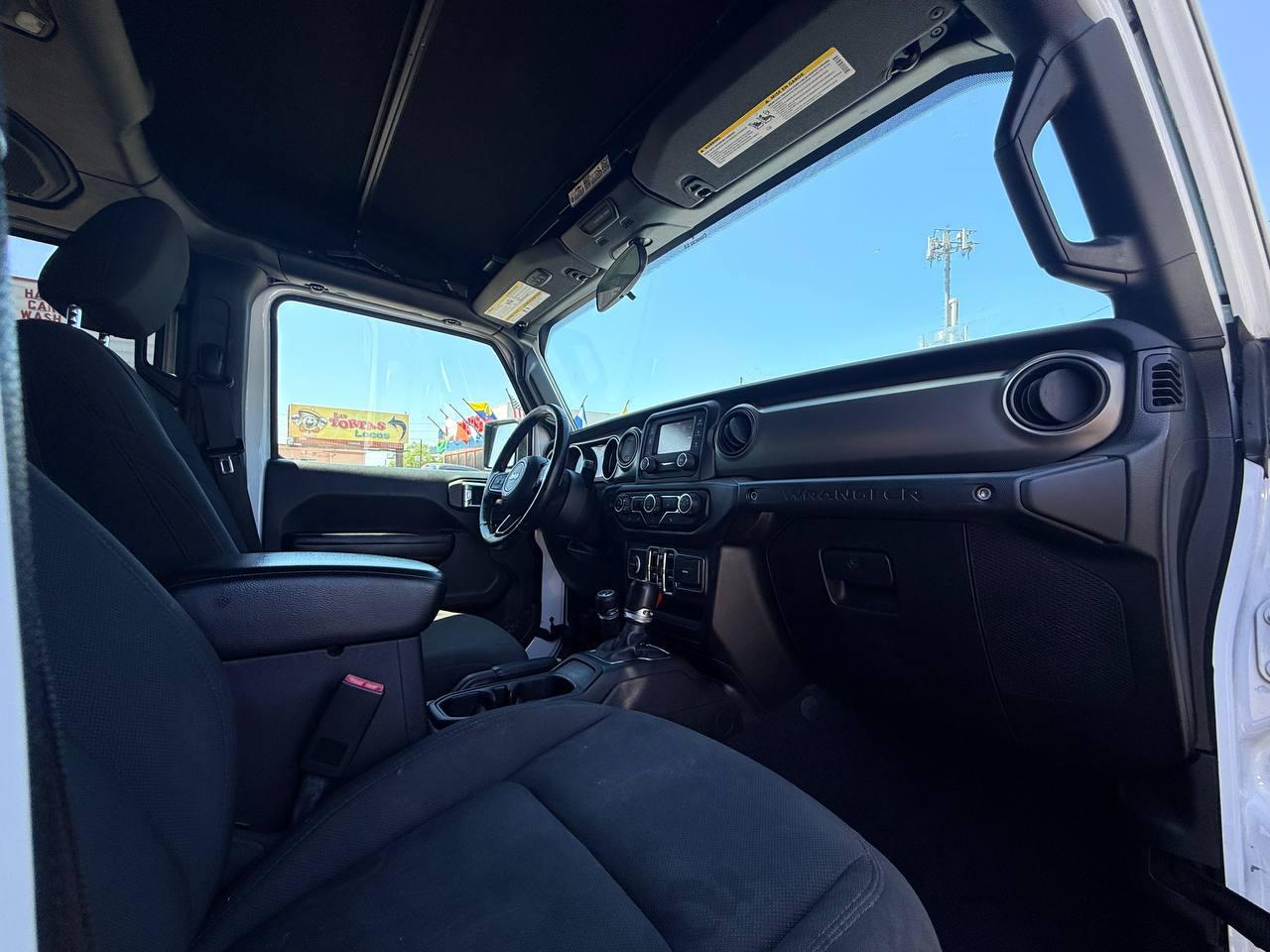 Jeep Wrangler Unlimited Sport 2018