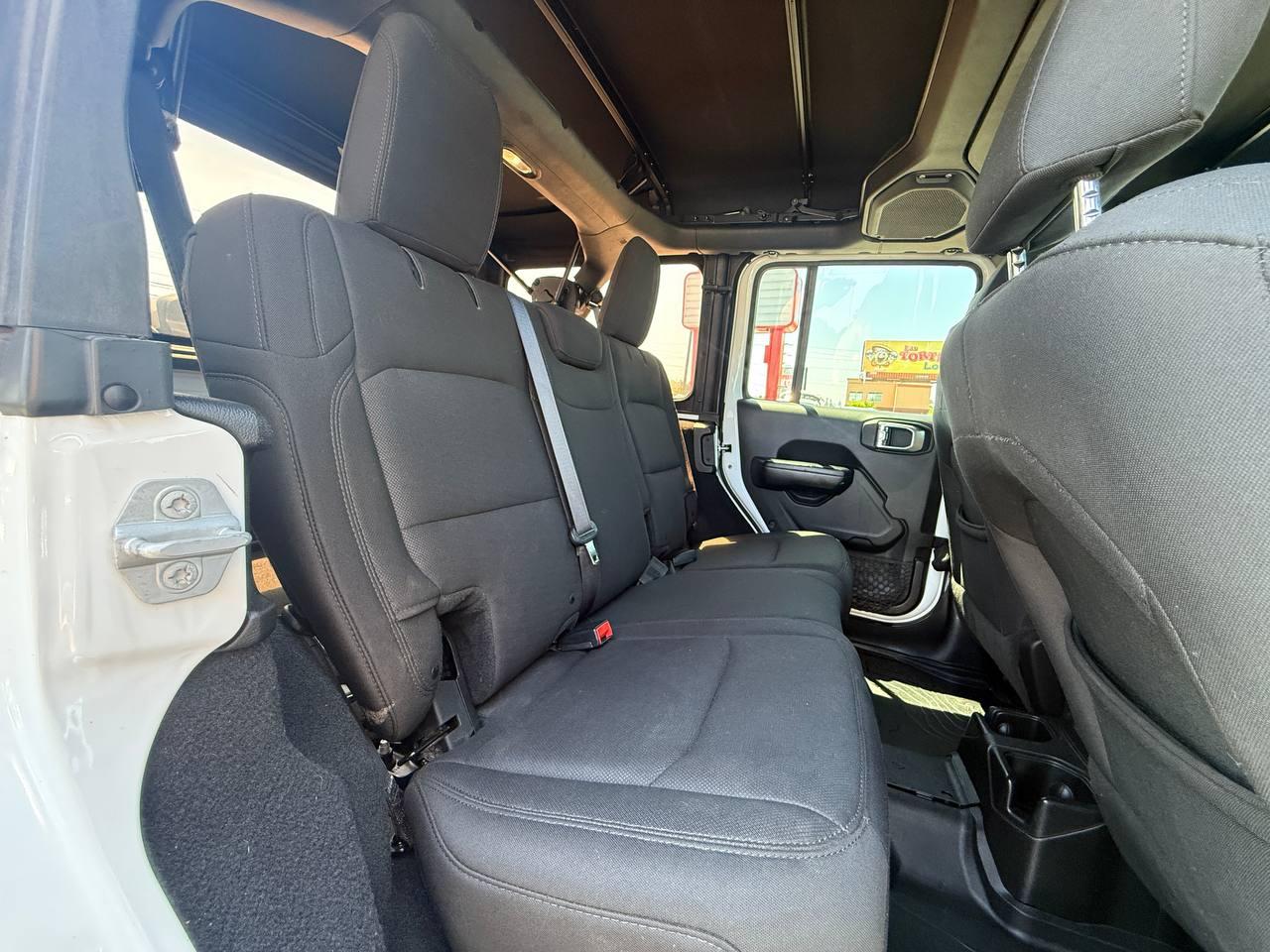 Jeep Wrangler Unlimited Sport 2018