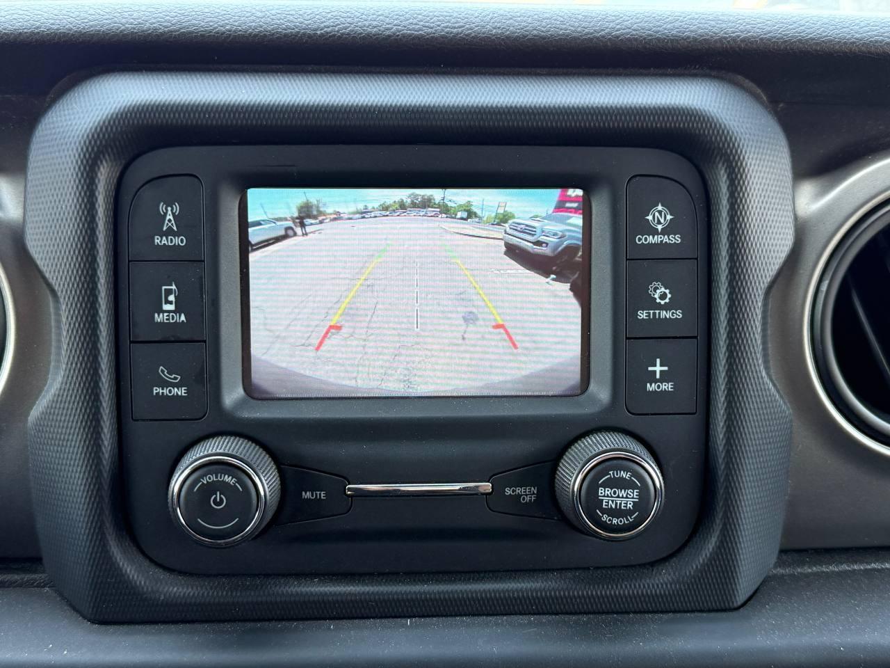 Jeep Wrangler Unlimited Sport 2018