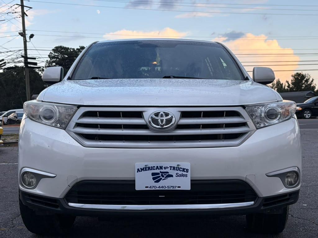 Toyota Highlander Base 2WD I4 2013