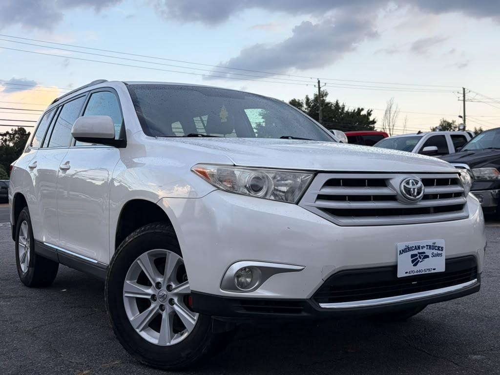 Toyota Highlander Base 2WD I4 2013