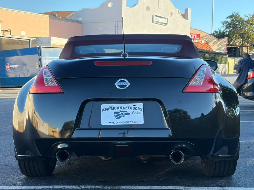 Nissan Z 370Z Roadster 2010