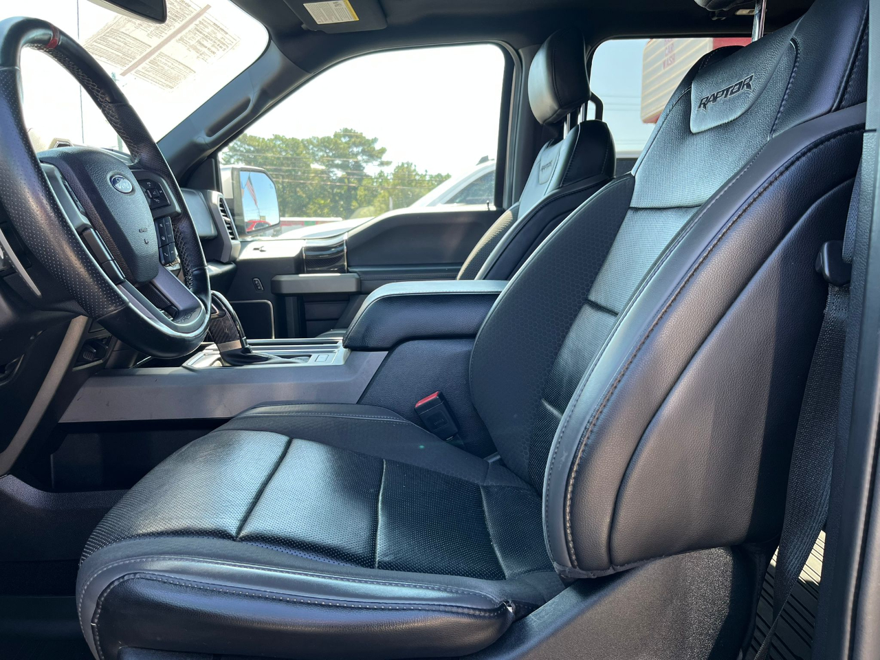 Ford F-150 Raptor SuperCrew 4WD 2019 Ford F-150 Raptor SuperCrew 4WD 2019