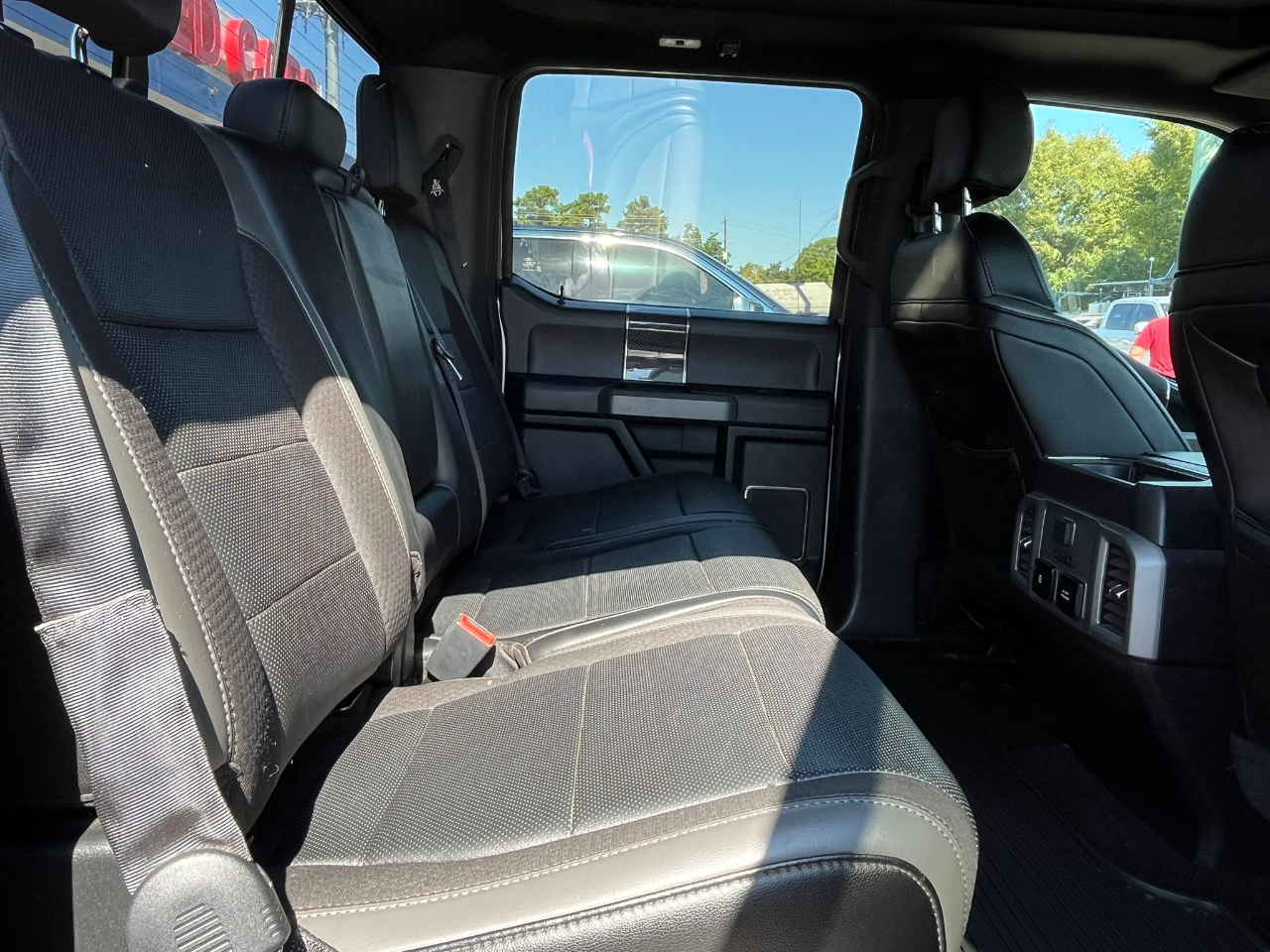 Ford F-150 Raptor SuperCrew 4WD 2019 Ford F-150 Raptor SuperCrew 4WD 2019