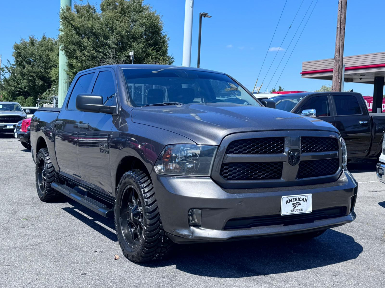 RAM 1500 Tradesman Crew Cab SWB 2WD 2018 RAM 1500 Tradesman Crew Cab SWB 2WD 2018