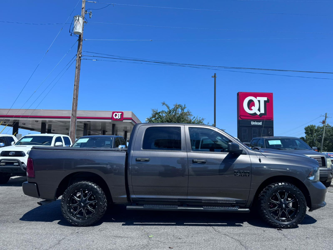 RAM 1500 Tradesman Crew Cab SWB 2WD 2018 RAM 1500 Tradesman Crew Cab SWB 2WD 2018