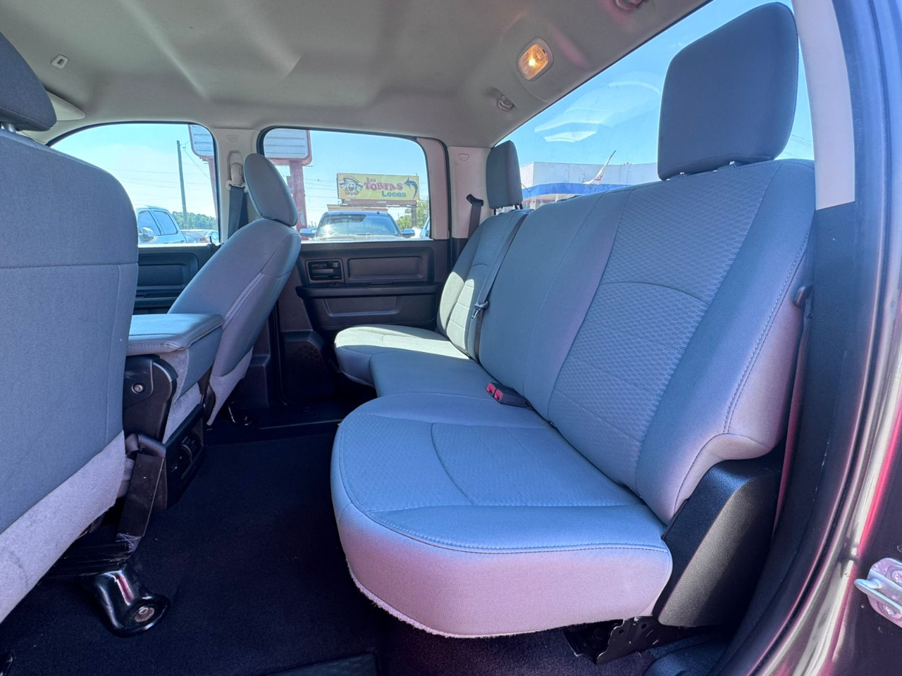 RAM 1500 Tradesman Crew Cab SWB 2WD 2018 RAM 1500 Tradesman Crew Cab SWB 2WD 2018